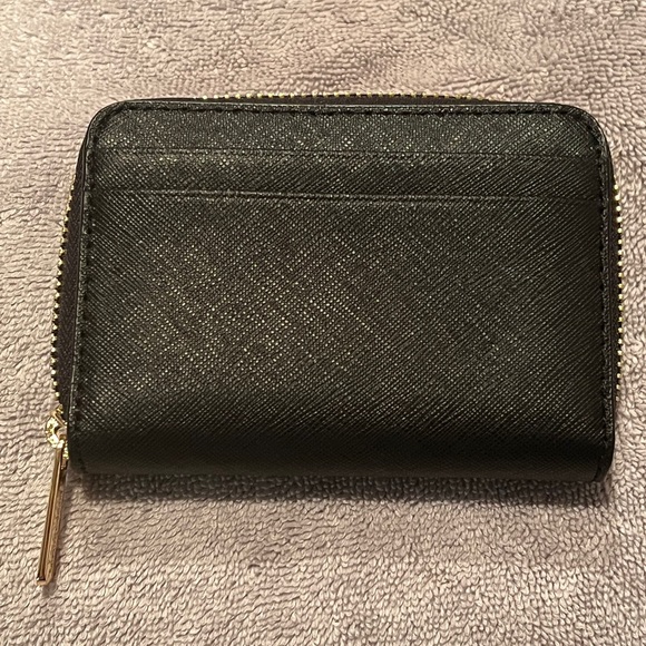 Michael Kors Black Wallet *Free Shipping* - Picture 2 of 6